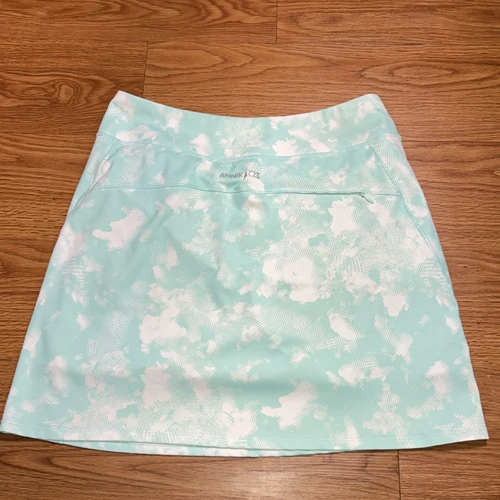 ANNIKA by Cutter & Buck Women's Energy Print Pull on Skort
